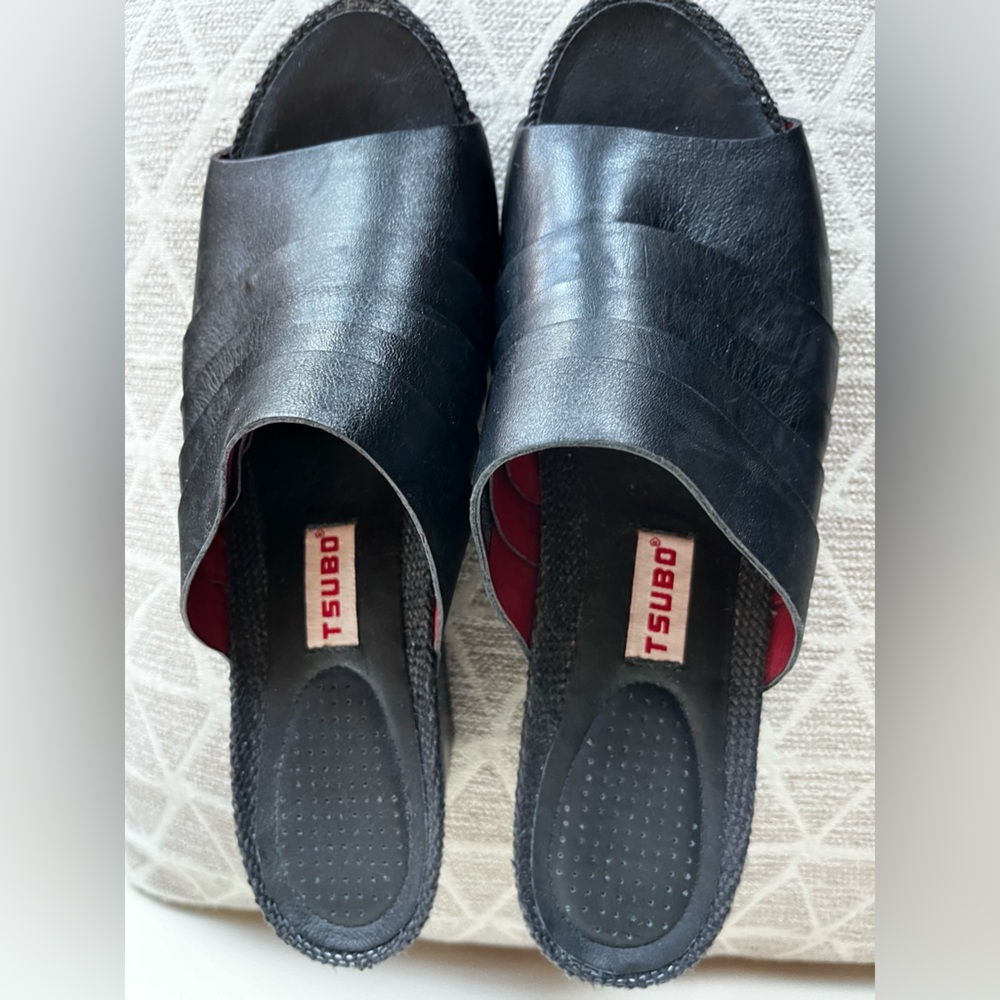 TSUBO wedge sandal (black)